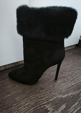 Жіночі напівчоботи georgia clothing barcelona чорні замшеві на шпильці з хутром кролика 39 розмір