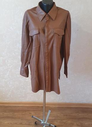 Коричневая кожаная рубашка zara оверсайз / удлиненная куртка-рубашка из экокожи zara размер m на флисе