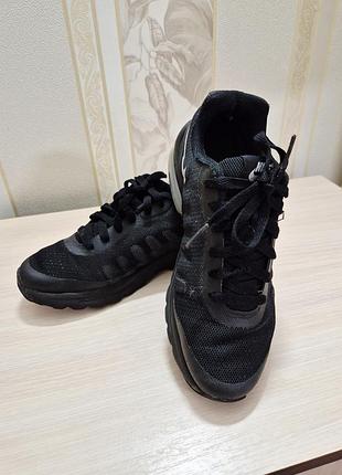Кроссовки nike