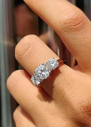 Серебряная кольца с муассанитами s925