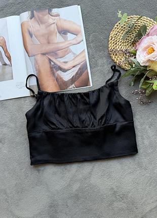 Сатиновий з віскози атласний кроп топ чорний zara