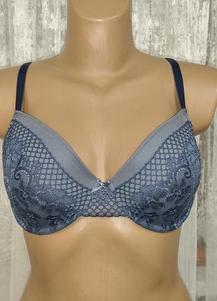 Красивый бюстгальтер uk36d eur80d