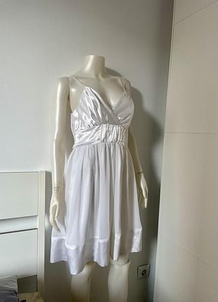 Коротка жіноча сукня bonprix collection біла атласна розмір m