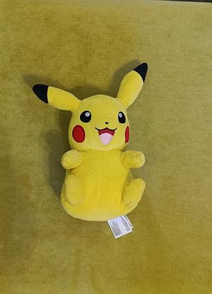 Официальная плюшевая игрушка пикача (pokémon / nintendo / game freak, выпуск 2024 г.)