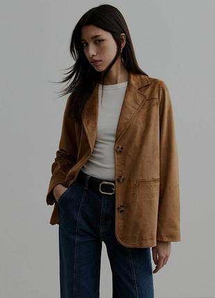 Стильний замшевий піджак new look