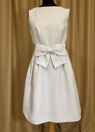 Ted baker неймовірно гарна сукня,у модному кольорі тіфані ,британського преміум бренду,дуже гарний фасон,яскрава підкладка, є кішені по боках .