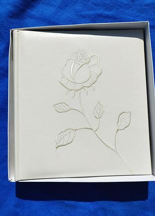 Классический фотоальбом премиум серии poldom rose-4-mix gift box является мини-дектив