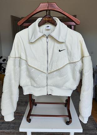 Продам теплу куртку nike nsw icon clash sherpa jacket