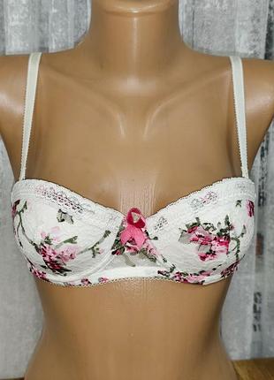 Красивый бюстгальтер uk32b eur70b 4
