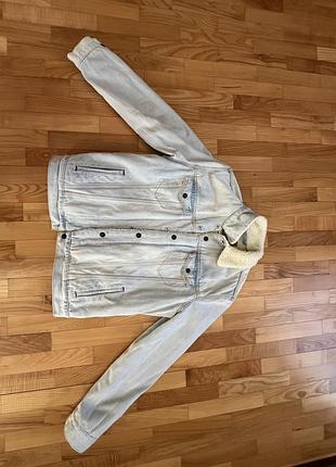 Куртка чоловіча levi’s джинсова блакитна розмір l