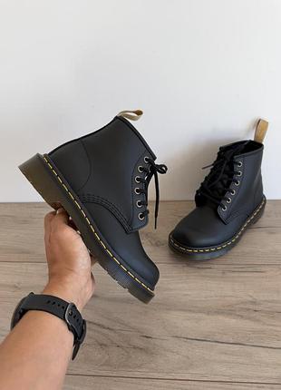 Черевики dr. martens vegan оригінал