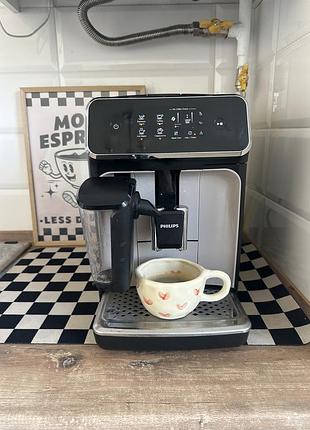 Кавомашина philips latte go series 2200