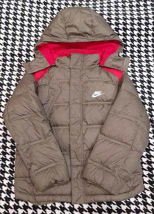 Дитяча зимова куртка nike sportswear (на зріст 128-140 см).