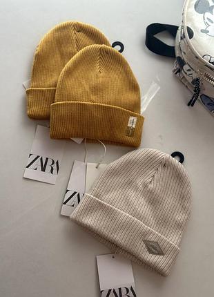 Шапка для дівчаток/хлопчиків zara біні в рубчик гірчичний/молочний