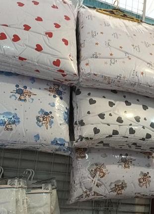 Комплект в дитяче ліжечко з принтом