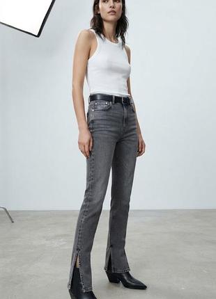 Стильні сірі джинси zara з розрізами знизу