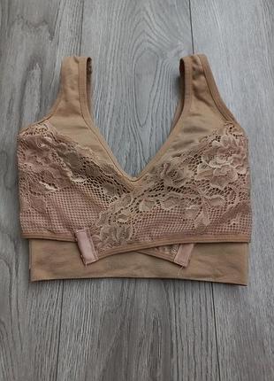 Бесшовный топ-бюстгалтер с кружевом comfortisse push up bra
