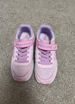 Кросівки skechers,устілка 23 см. акуратно ходили в школі , у класі у