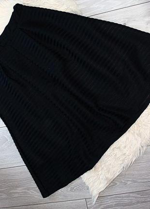 Юбка черная колокол в горизонтальную текстурную полоску с вышивкой, uk, 12 (3304)3 фото