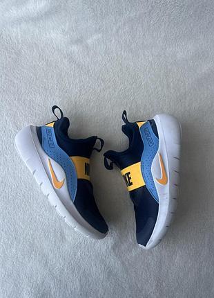 Кроссовки фирмы nike 31 размера по стельке 20 см
