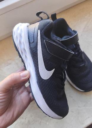 Оригинальные кроссовки nike