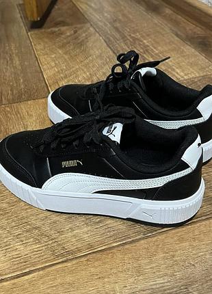 Кросівки puma carina
