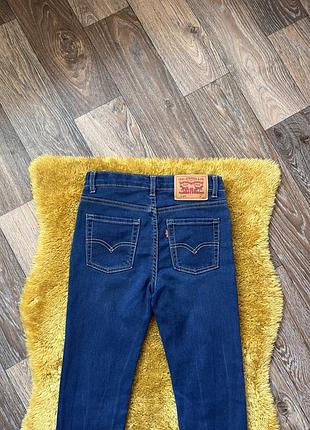 Джинси levi’s на 8-9 р 4