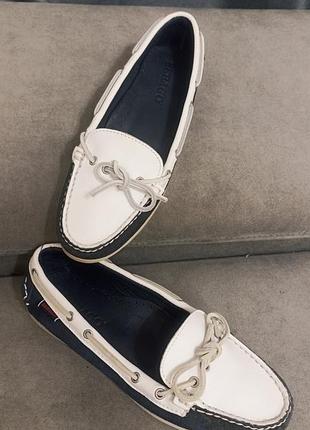Топсайдери sebago 3