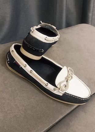 Топсайдери sebago 4