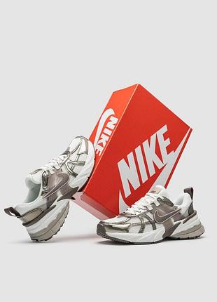 Nike v2k run mink brown 4