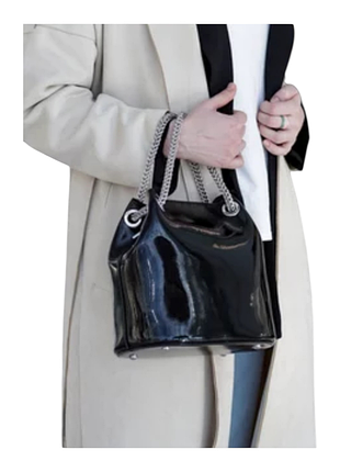 Стильная кожаная сумка бочонок