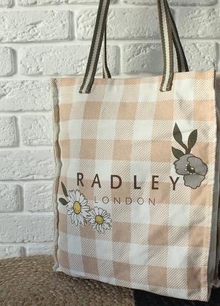 Сумка шоппер radley с милым принтом. прочный коттон.