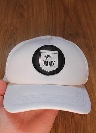 Кепка тракер унисекс бейсболка oblack classic white and black