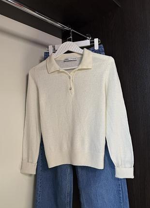 Молочний светр із якісної тканини zara