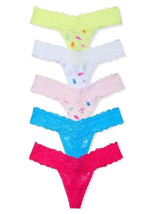 Набір жіночих трусиків-стрінгів pink wink lace-trim thong panties, 5 шт., мультиколор оригінал victoria's secret