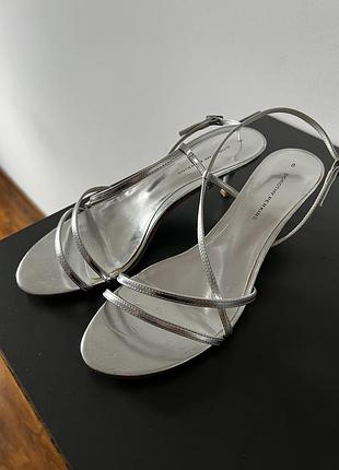 Жіночі босоніжки dorothy perkins