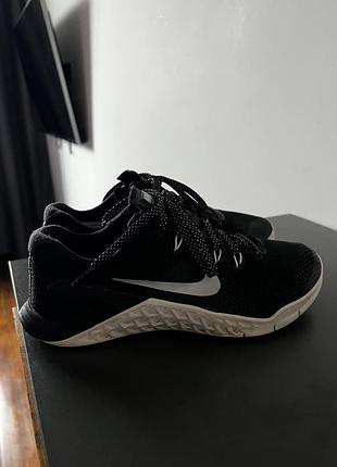 Жіночі кросівки nike 4