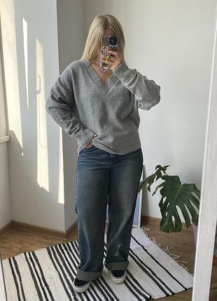Светр з в-вирізом zara 8