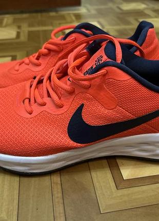 Кросівки чоловічі nike для бігу, помаранчеві