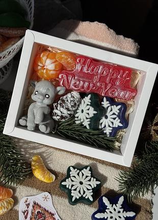 Подарочный набор мыла ручной работы "козочка - символ 2027 года" и happy new year, в коробке с лентой - праздничный сувенир