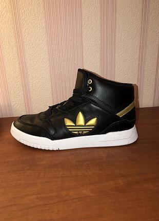 Кеди  adidas, устілка 26 см, шкіряні