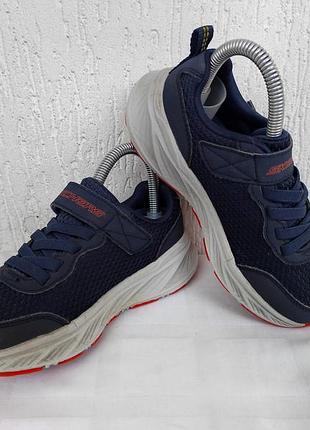 Суперлегенькие кроссовки skechers р.30-31,