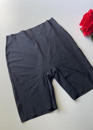 Еластичні шортики h&m