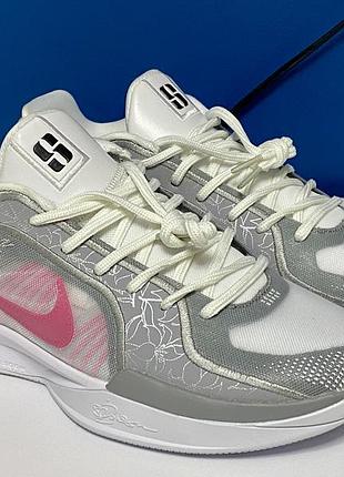 Кросівки жіночі nike sabrina 2 білі з рожевим