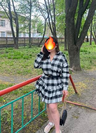 Костюм юбкою