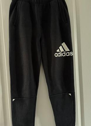 Спортивні штани adidas чорні