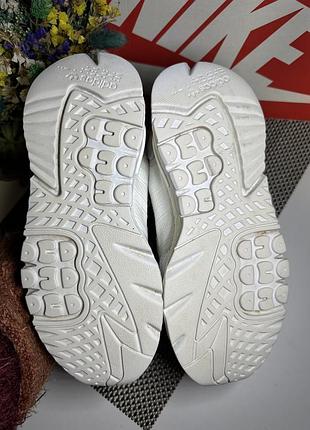 Оригінальні кросівки adidas 6