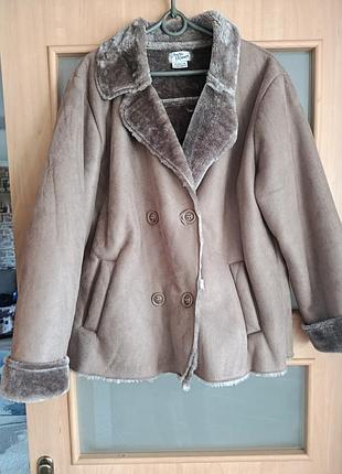 Продам дубленку женскую
