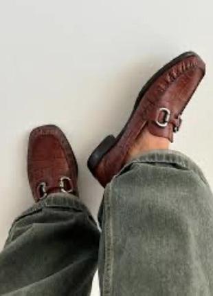 Жіночі лофери британського бренду van dal shoes,
