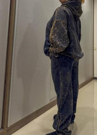 Шикарний костюм українського бренду pesdato